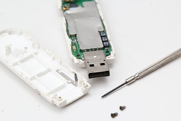 remove the usb drive outside casing