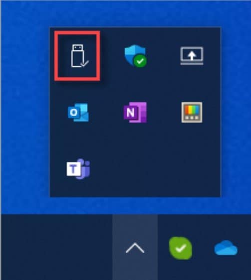 O USB no menu de ícones ocultos da barra de tarefas
