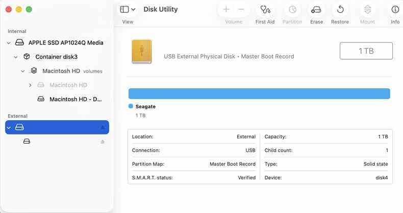 mac disk utility showing an external physical disk in the sidebar