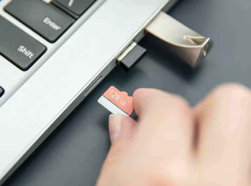 try another usb port or card reader