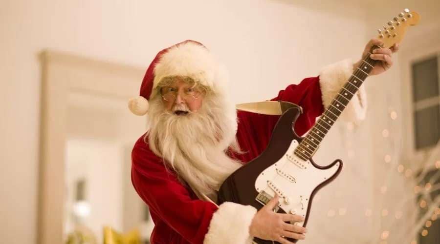 Поднимите себе праздничное настроение рождественскими рок-песнями
