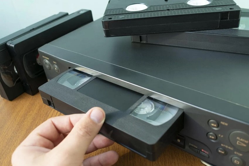 insert vcr tapes to start digitizing