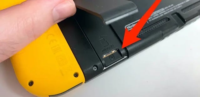 insert sd card 