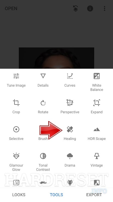 use healing to fix glared photo in snapseed