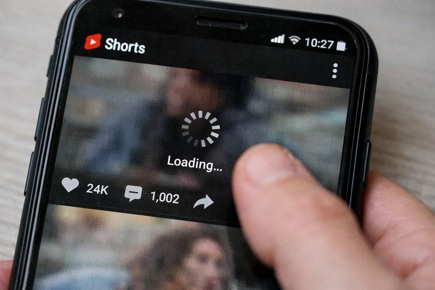 why youtube lagging happens