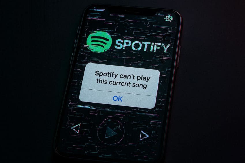 reasons for spotify not playing song