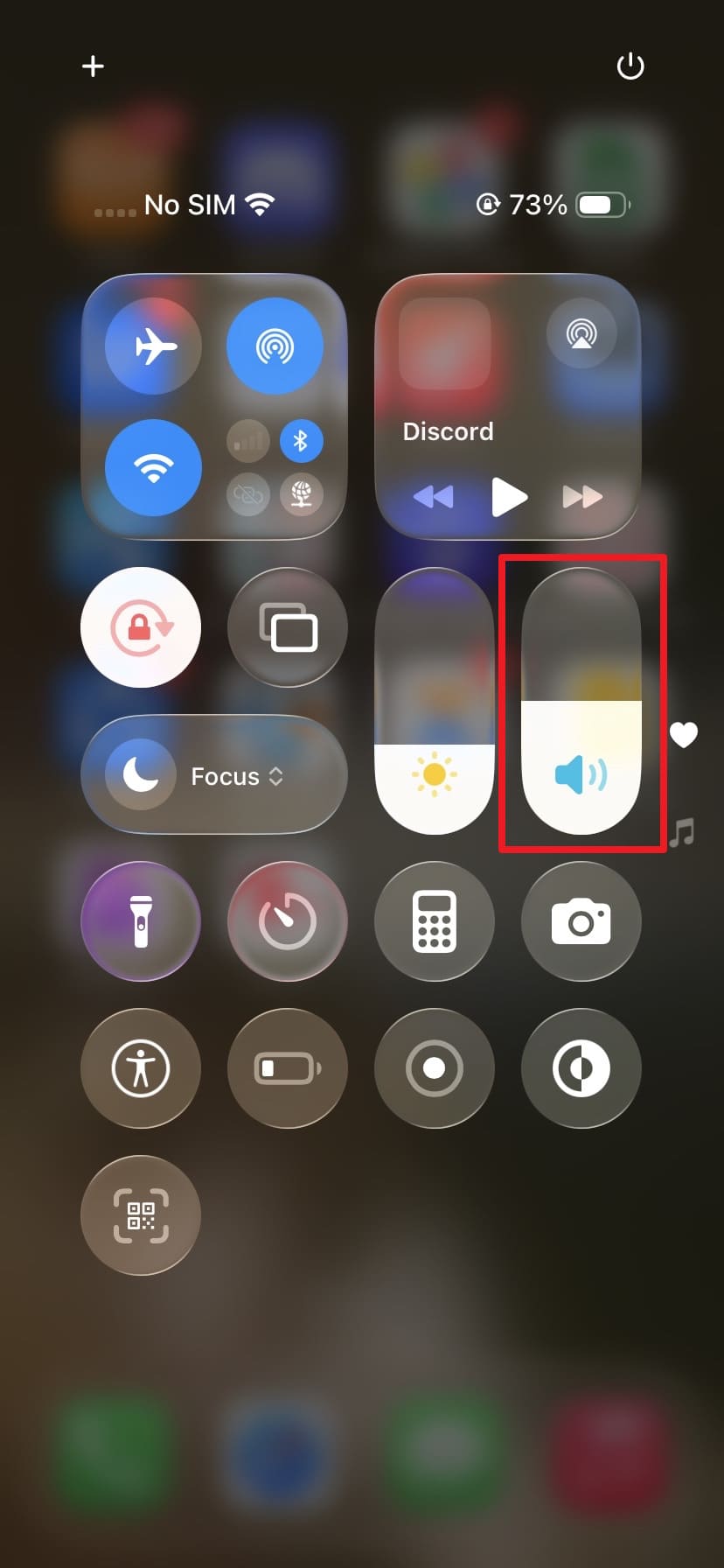 check audio output on iphone