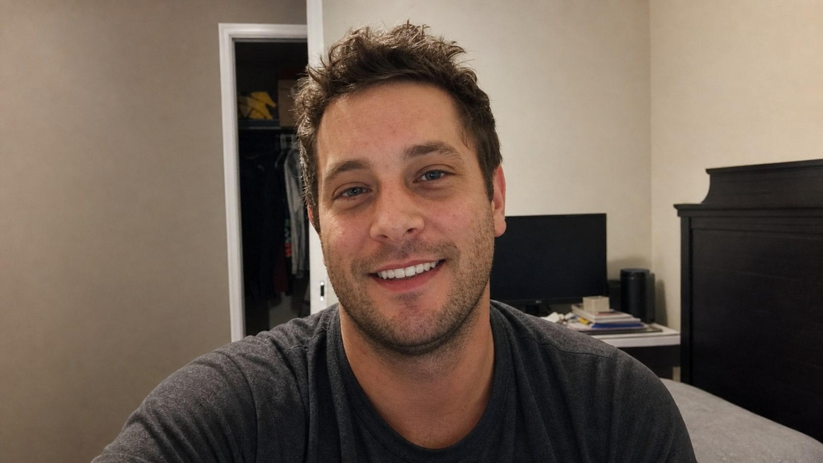 Facebook profile picture before AI photo editor