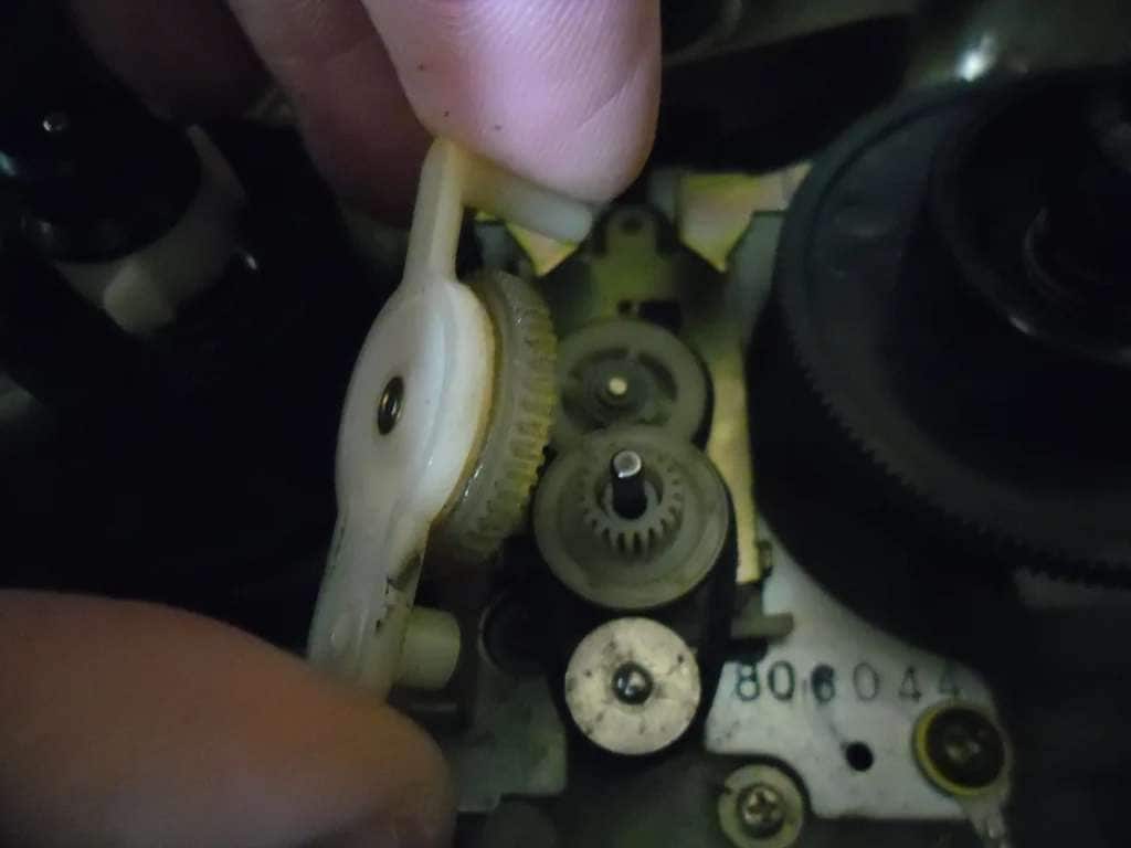 repair the vcr idler component