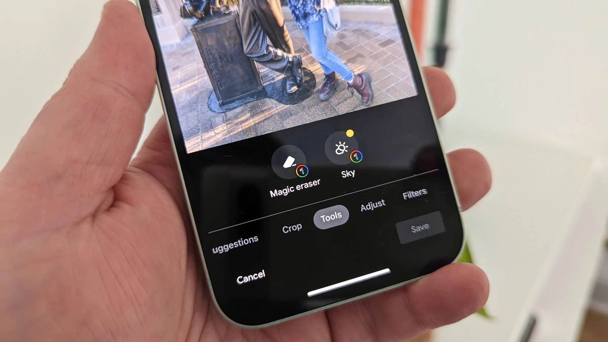 How to Use Magic Eraser in Google Photos