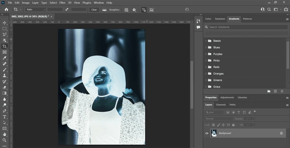 strumento di inversione del colore dell'immagine in Photoshop