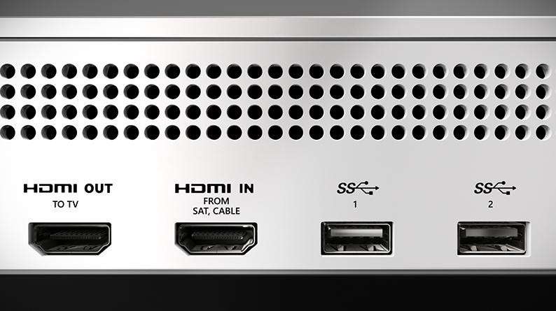 Le matériel HDMI typique vérifie que le port HDMI sur Xbox One est une disquette