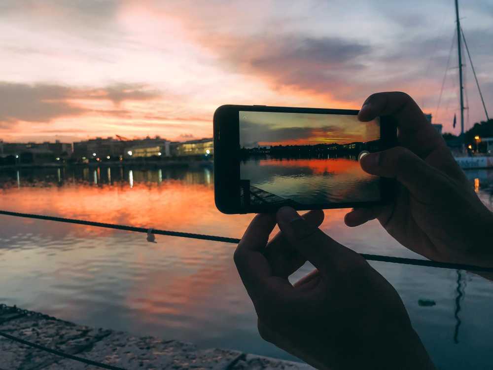 capturing an image using a smartphone