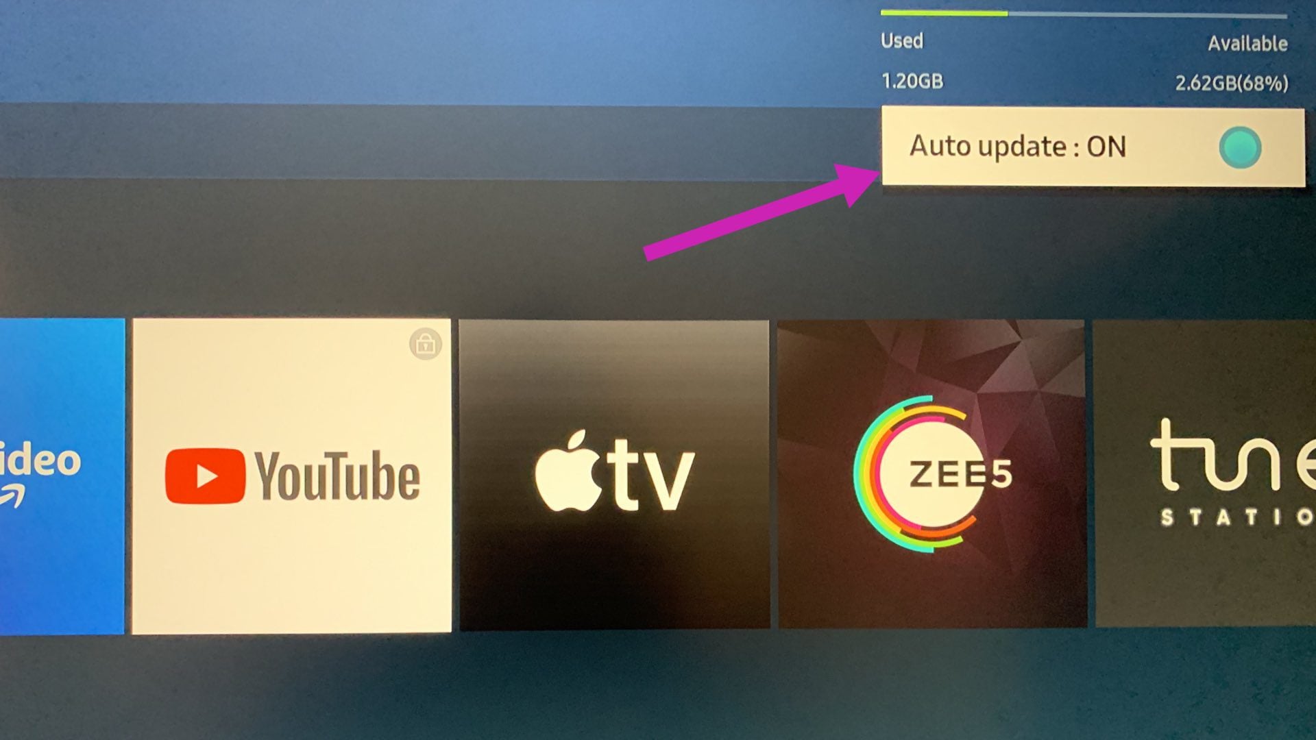 enable auto-update on Samsung TV 