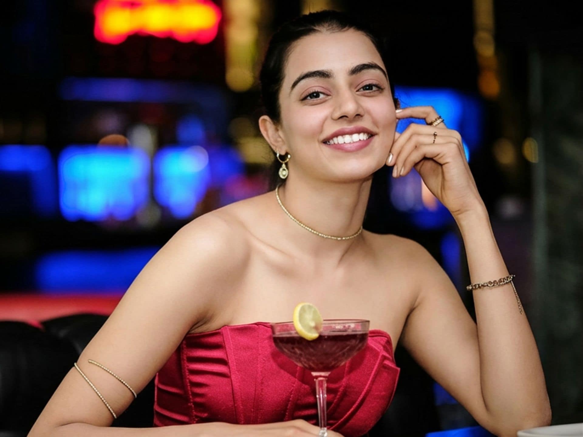 whiten teeth in photo after