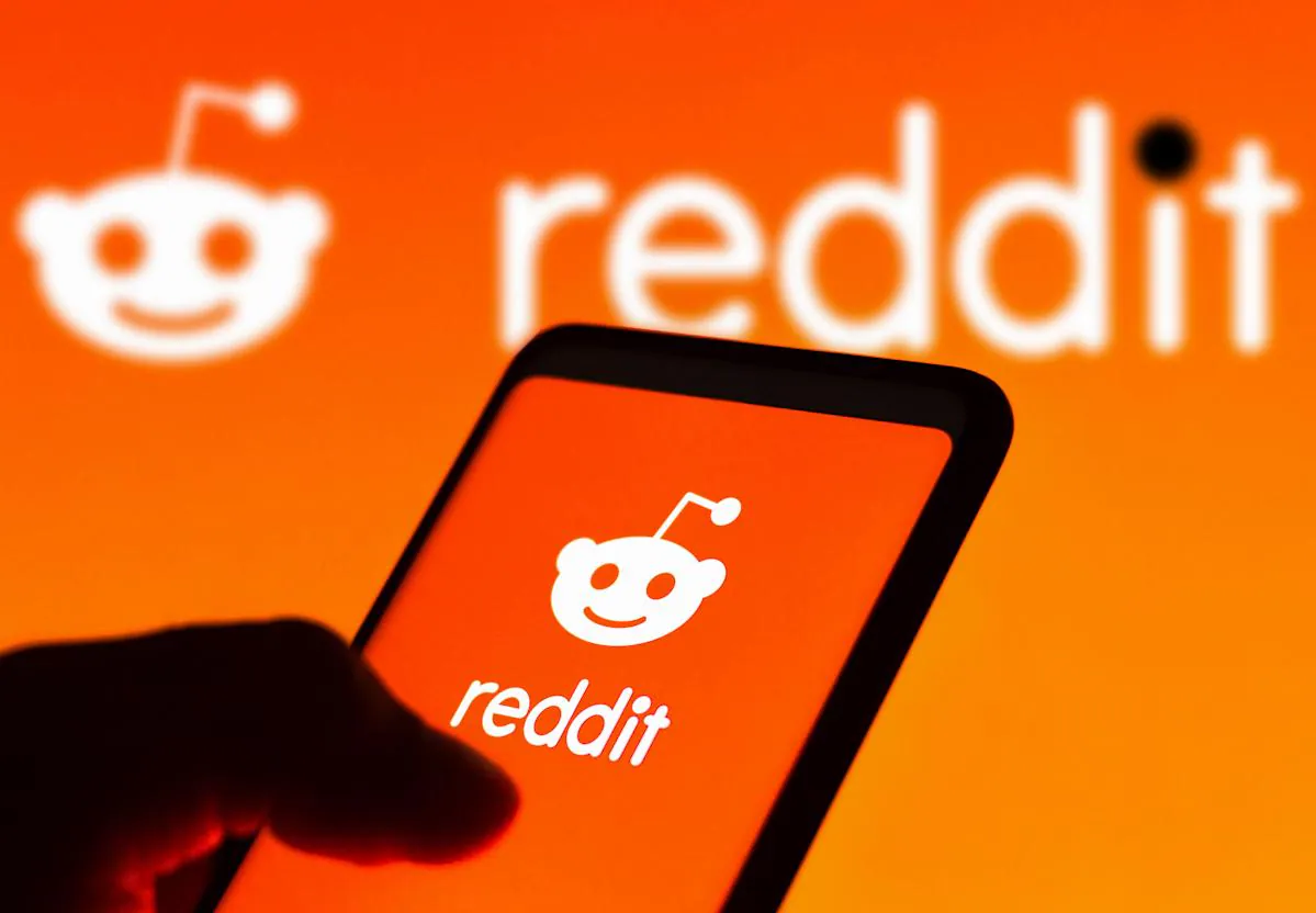 reddit illustration