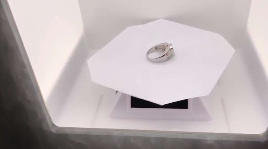 ring on a 360 rotating table