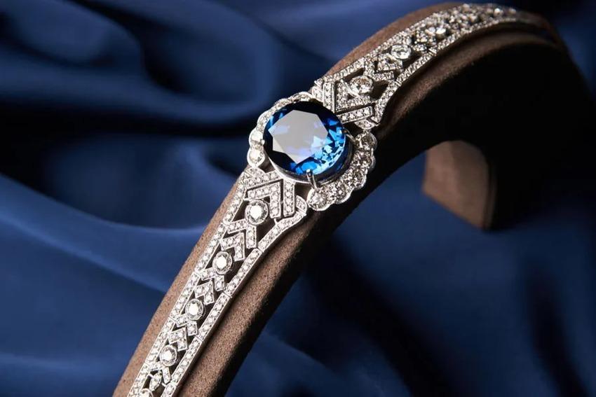 Expert Tips for Ecommerce Diamond Jewelry Photography