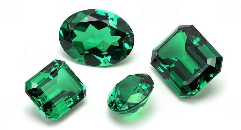 emerald gemstone photography