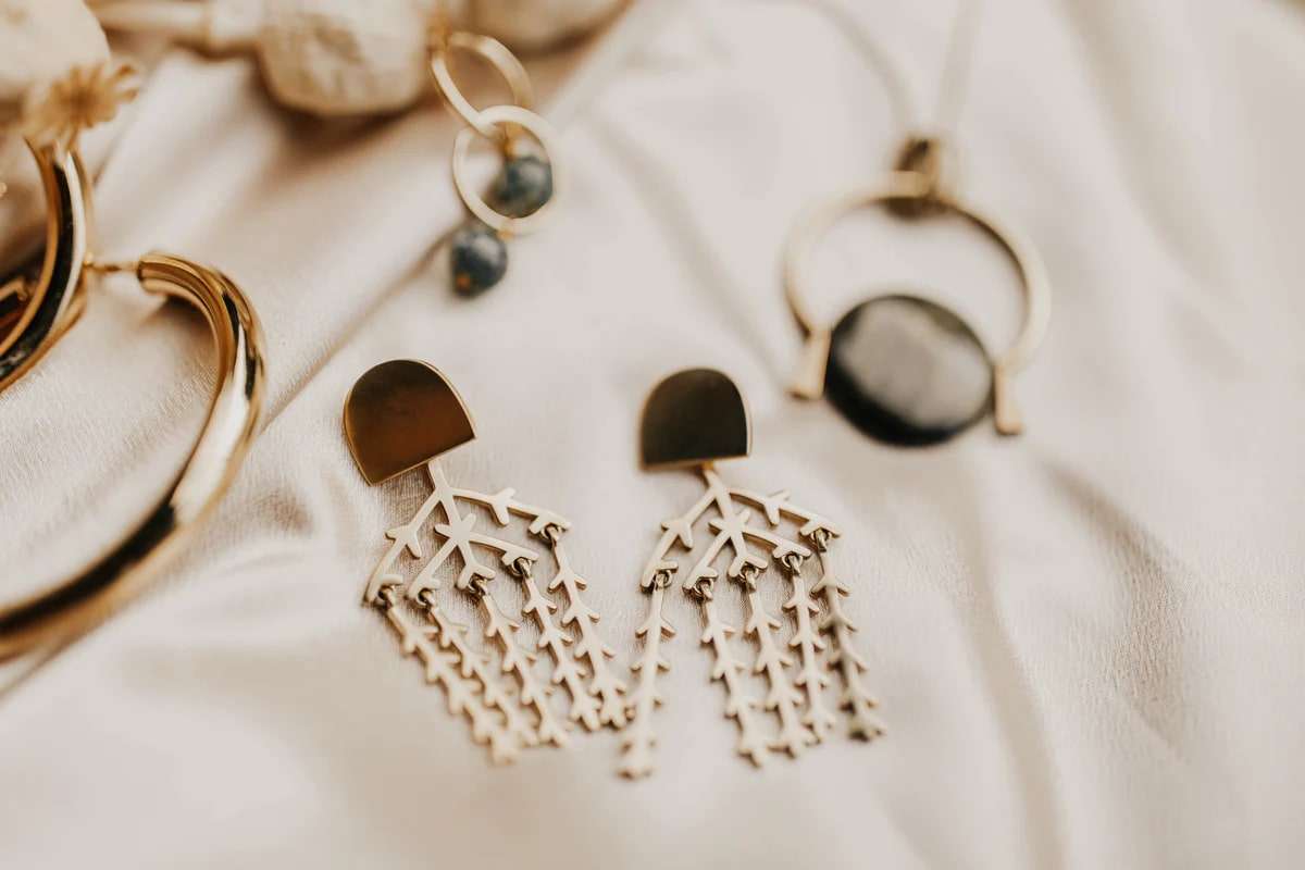 10 Jewelry Photography Ideas at Home