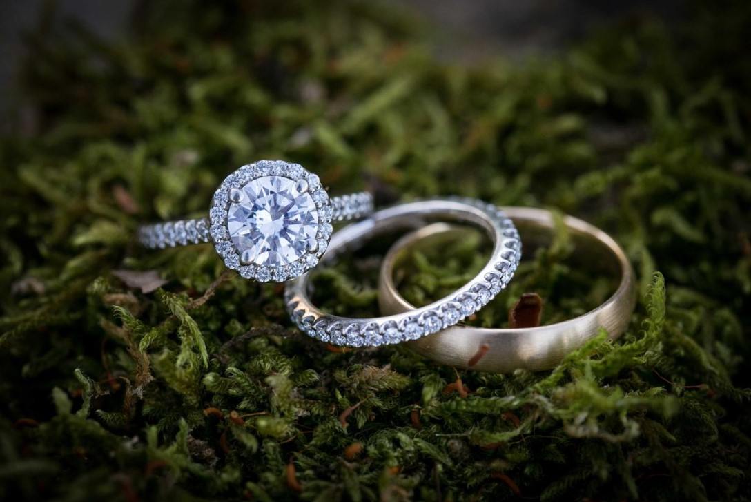 outdoor jewelry photography rings